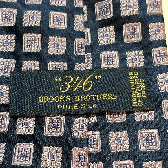 Brooks Brothers Pure Silk Tie - Picture 3 of 6